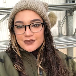 Meet your Posher, Yarelly